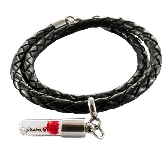 Armband mit Namen, Wickelarmband Leder Schwarz, mit Anhänger personalisiert