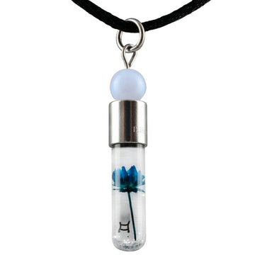 Sternzeichen Zwilling, 21. Mai - 21. Juni, Halskette mit Glücksstein Chalcedon und Sternzeichensymbol